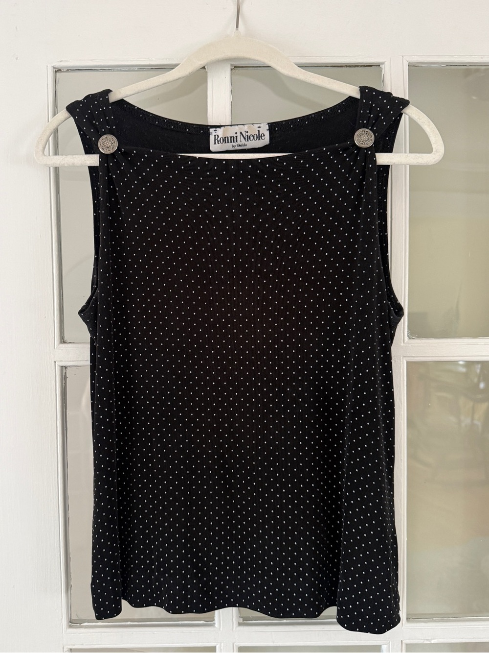 Ronni Nicole Black and White Labeled Top